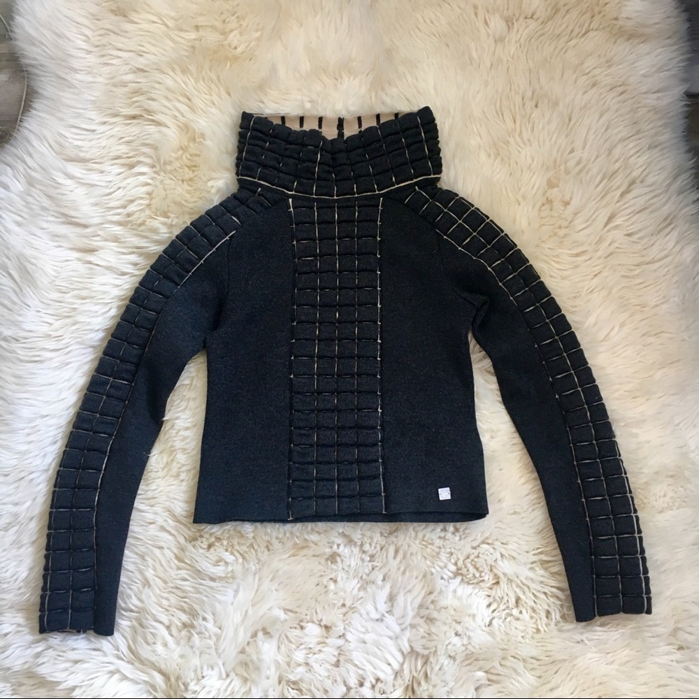 Chanel wool sweater 36 small - Picture 2 of 7